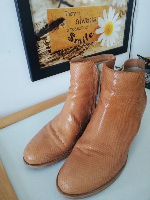 Ghete de de dama din piele