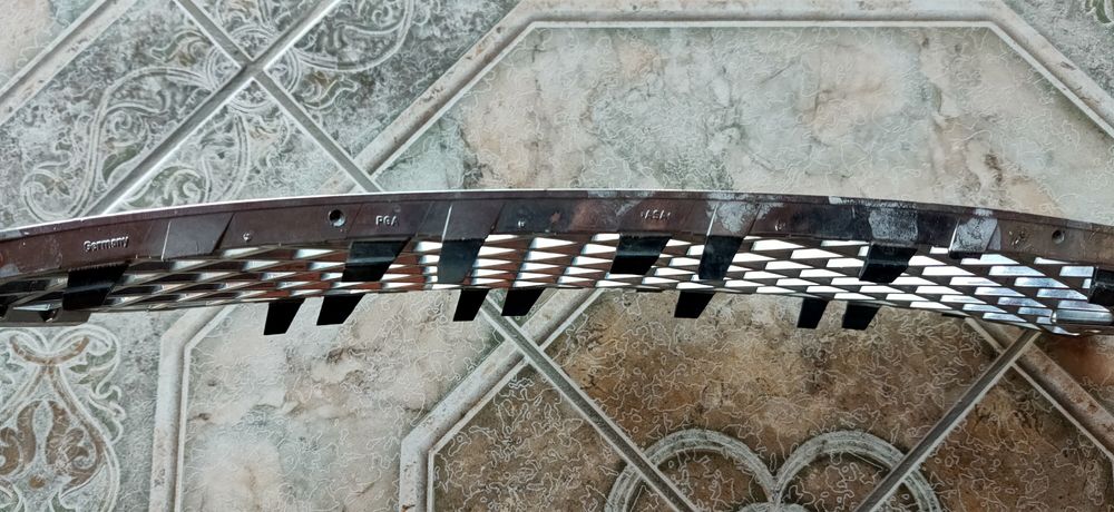 Решетка Bentley в бампер