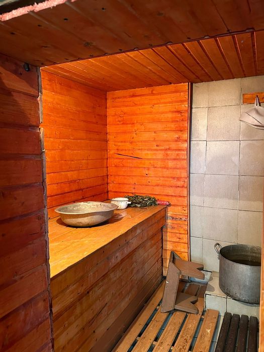 Продаётся огромный 6-комнатный дом