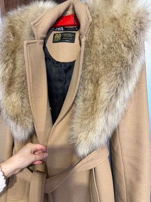 Палто Zara. XS Размер. Estestveni materiali