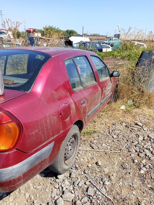 Рено Клио 1.4 бензин