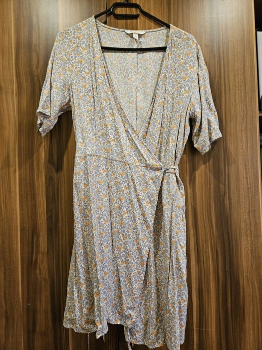 Vand lot rochite 6 bucati toate la 100 de lei