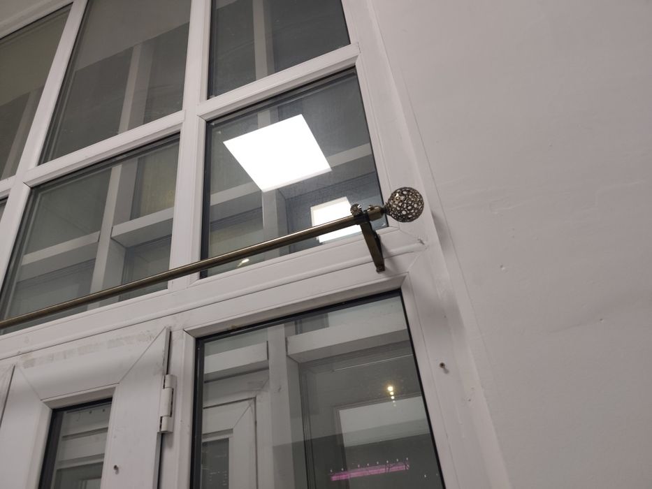 Продам гардину настенную