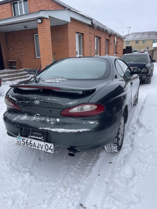 Продам машину хендай