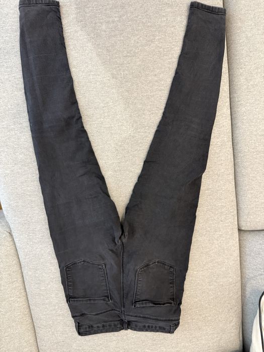 Кожен панталон и дънки