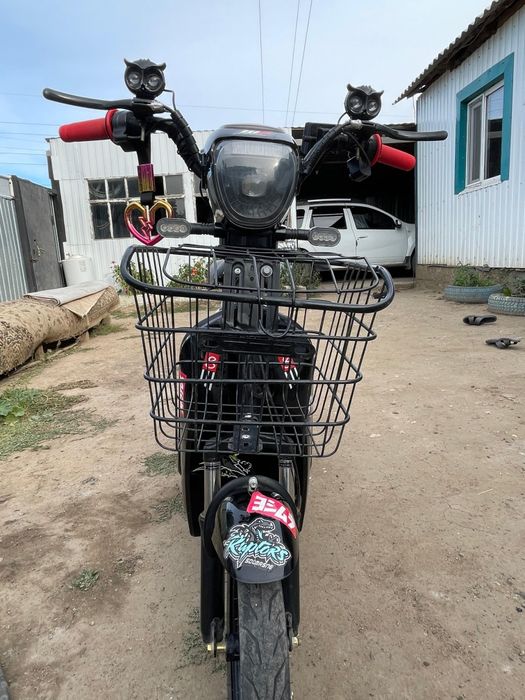 Электронный скутер SK8