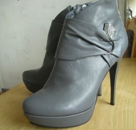 Боти естествена кожа без ток, боти на ток- сиви и бежаво с кафяво