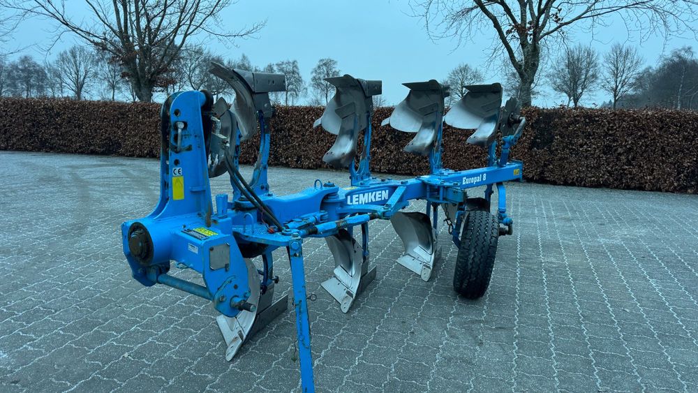 Lemken Europal 8 Omoch , Belarus, Claas Arion, John Deere tortadi