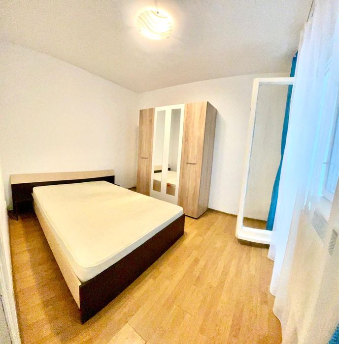 Direct Proprietar !!  Inchiriez apartament