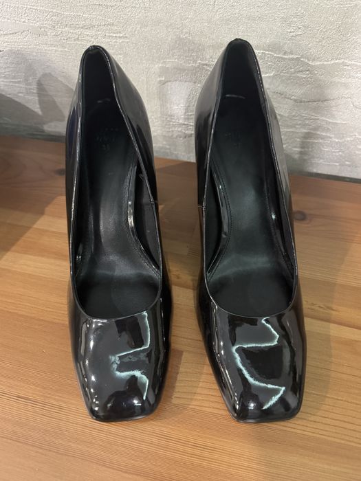 Нови дамски обувки H&M
