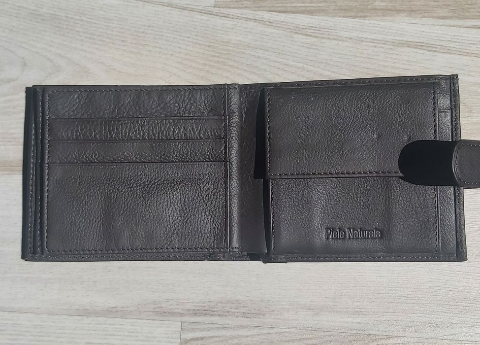 Vând portofel bărbătesc piele naturala maro nou
