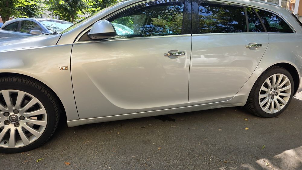 Opel insignia sports tourer 2009 2.0 CDTI
160 cp