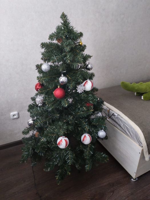 Продается елкаааа