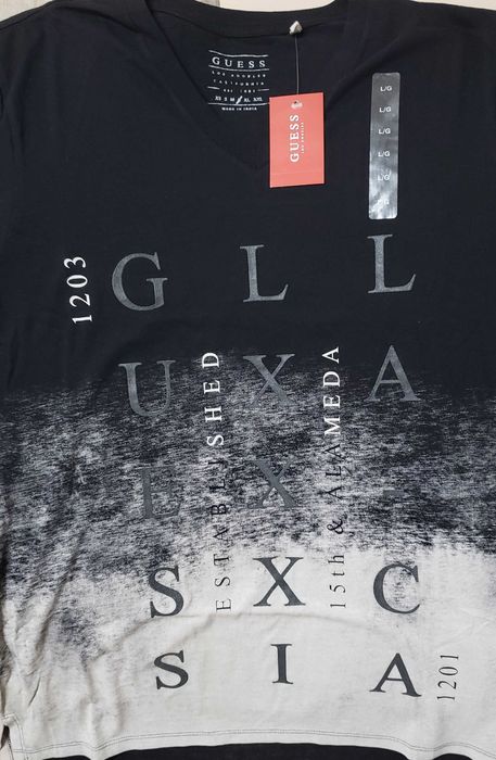 Нови оригинални фланелки GUESS - 100% памук, размер - L