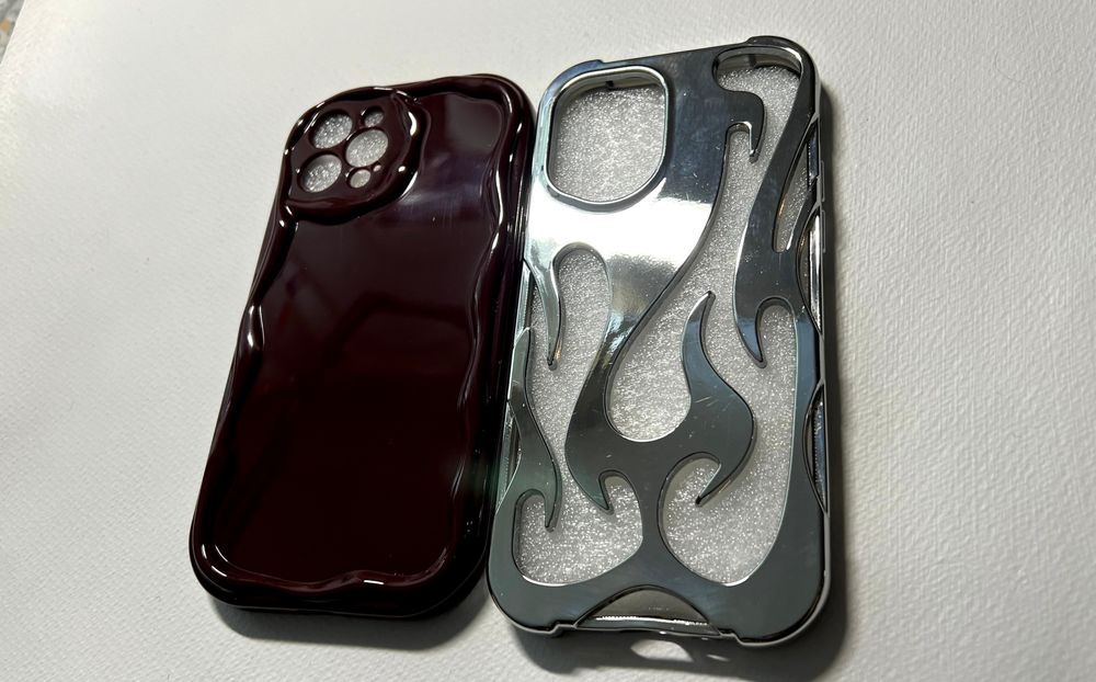 продам чехлы на айфон 12 pro