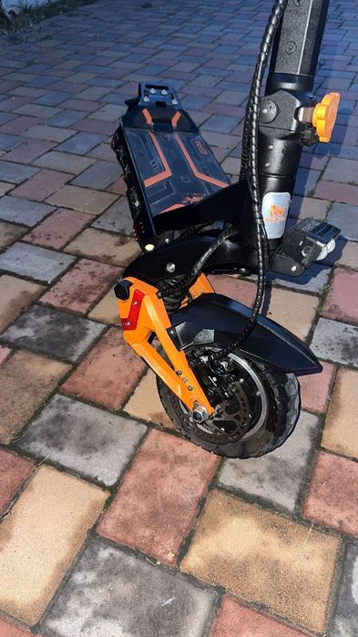 Vând trotinetă Kukirin G3 PRO
