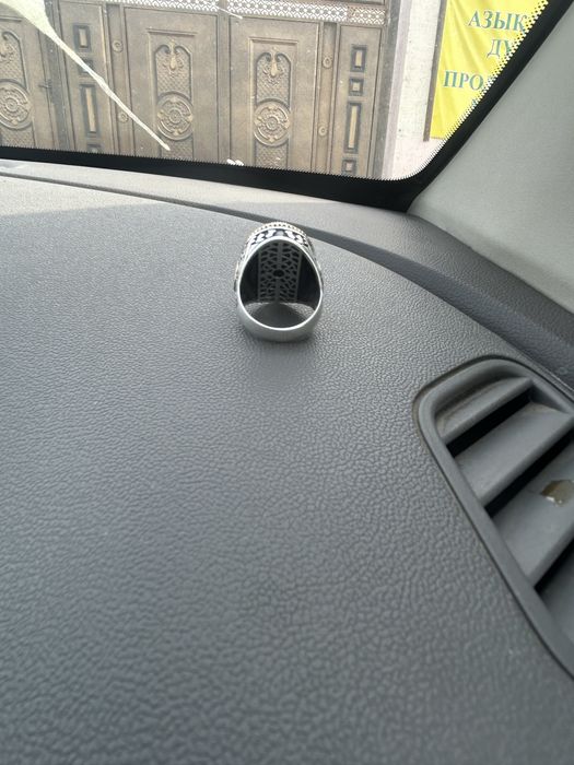 Мужской перстень 19размер идеал