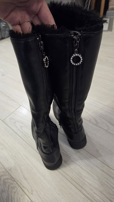 Черни ботуши с пух вътре, 38 р-р
