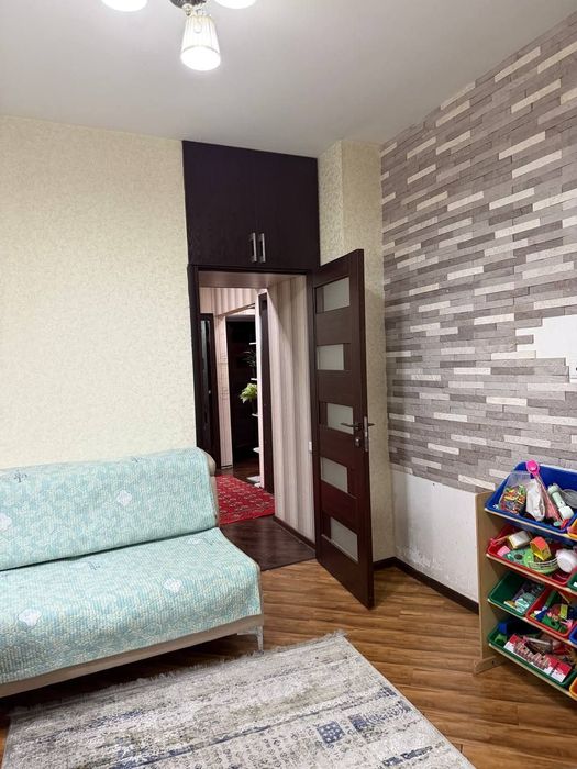 Продается квартира Юнусабад 10кв 4/1/9