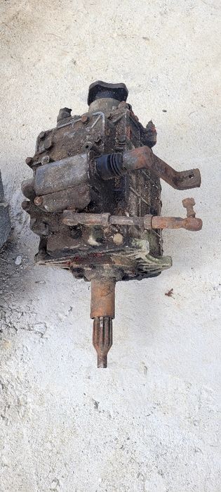 Cutie de viteză partea stângă TV Rocar ARO