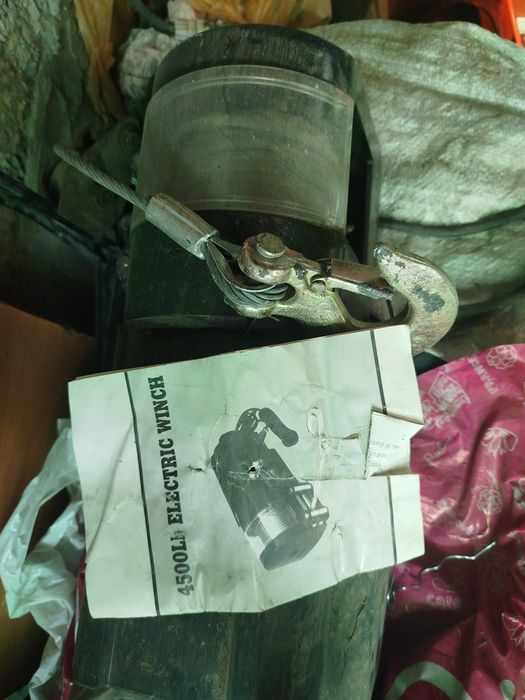 Лебёдка электрическая 12 v новая