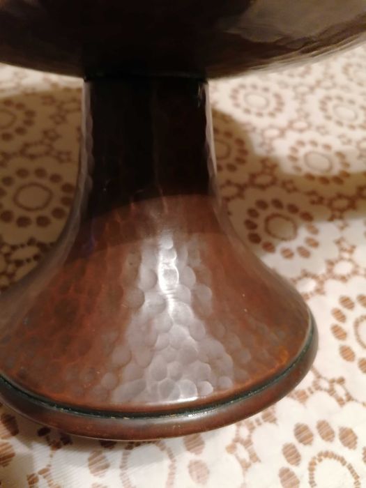 Старинна ръчно изработена медна фруктиера