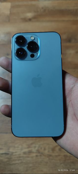 Продам iPhone 13 pro