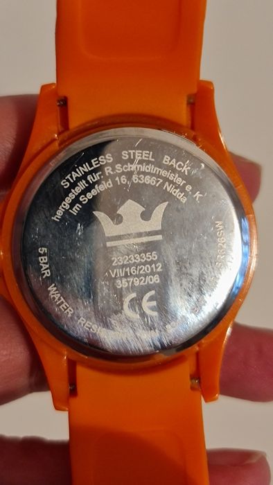 Oferta Ceas rezistent la apa.