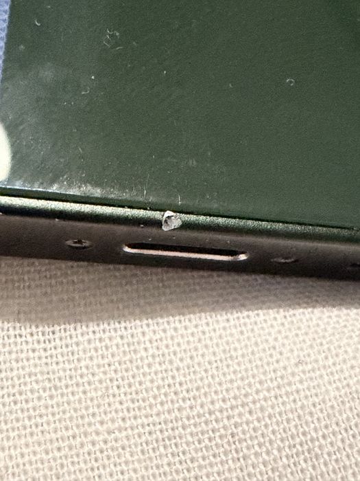 iPhone 13 alpine green