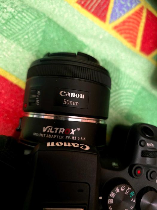 Body,Aparat foto Canon R10, wifi, obiectiv 50 mm adaptor ef-rf.