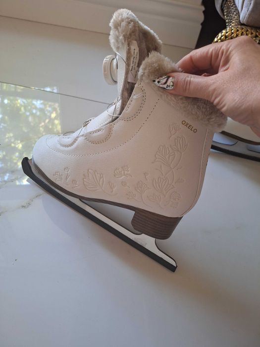 Детски обувки за лед