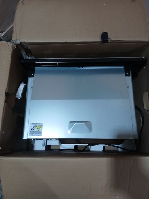 Продавам  микровълнова  за вграждане