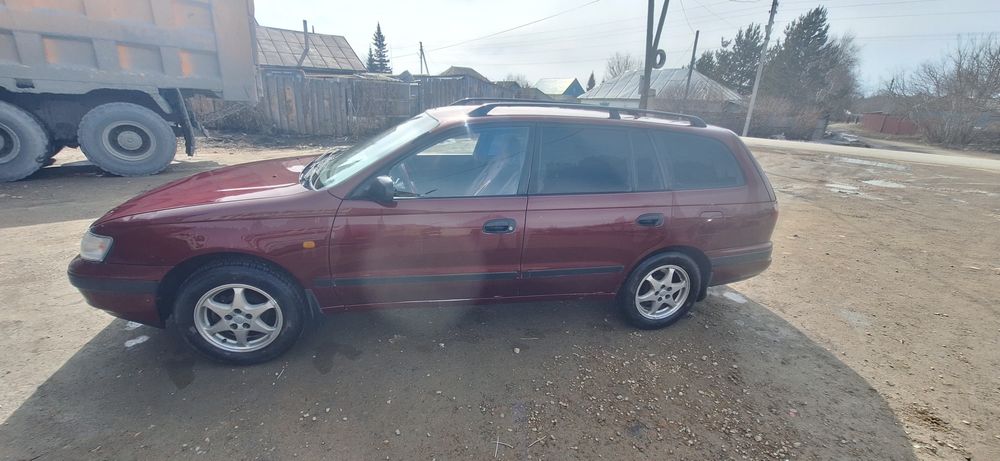 Продам тойота карина е универсал