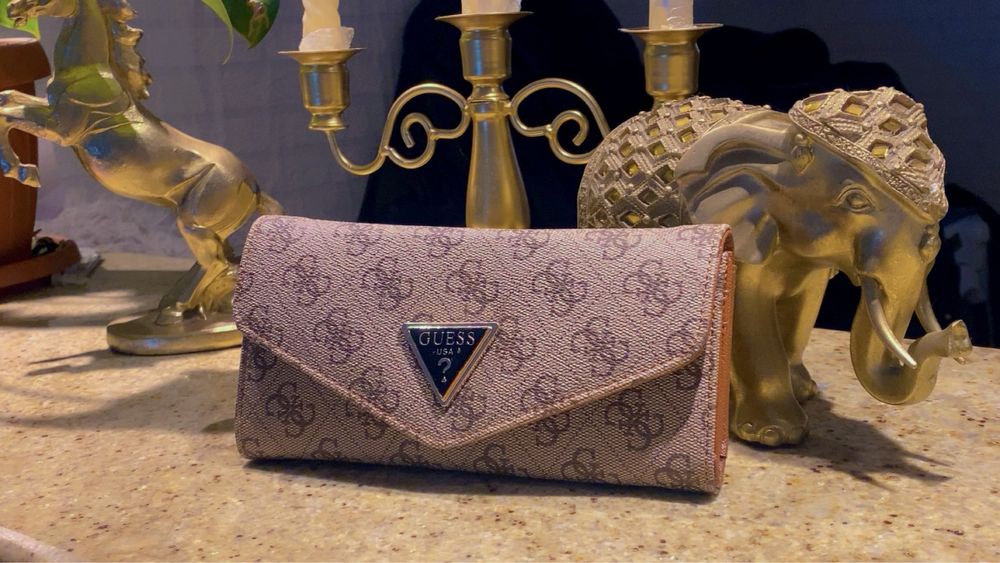 Portofel Guess nou