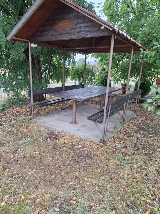 Къща с три спални