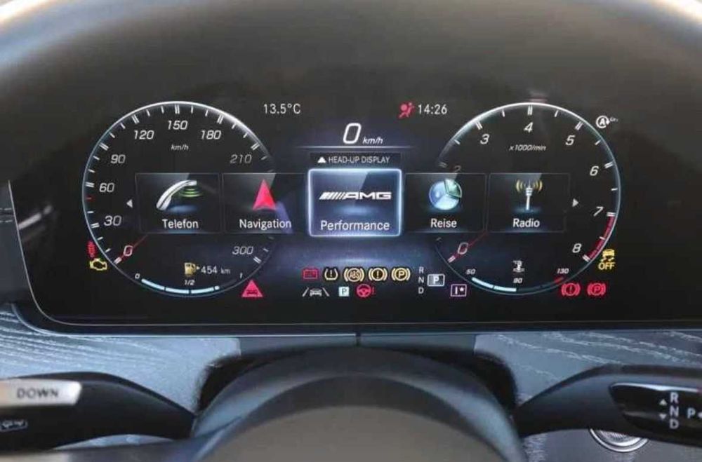 Mercedes-Benz Apple Carplay Android Faza lunga Semne AMG Menu