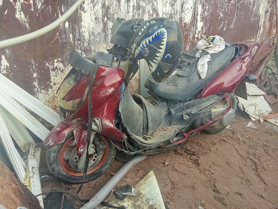 Продам мопед Suzuki