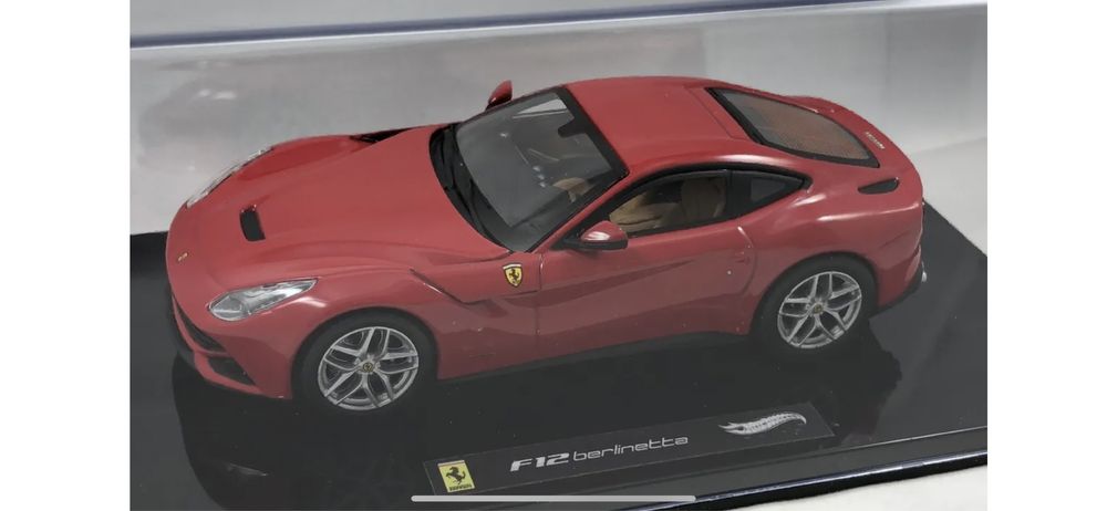 Macheta Ferrari F12 Berlinetta HotWheels Elite 1/43