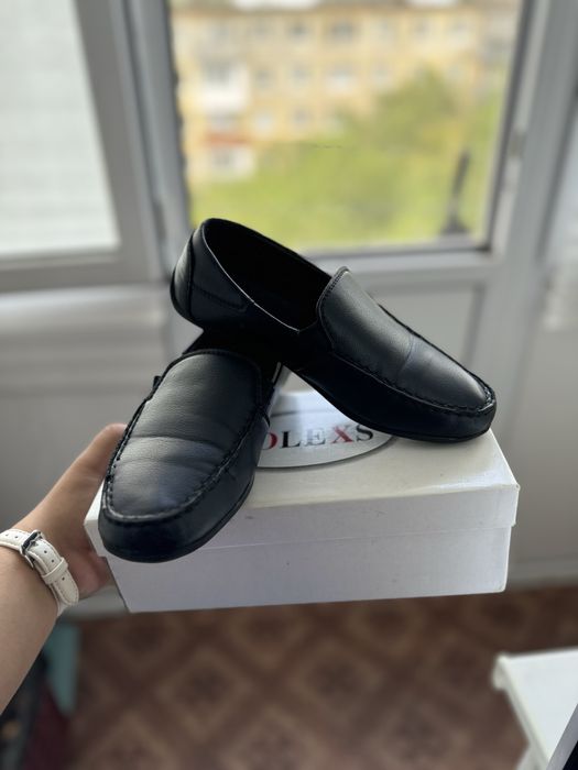 Продам туфли для мальчиков