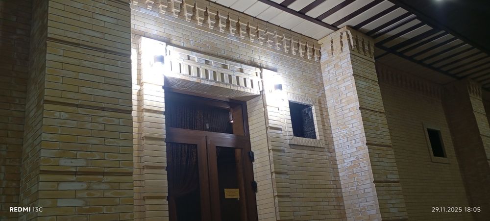 Samarqand va Eron gʻishtlari terish xizmati