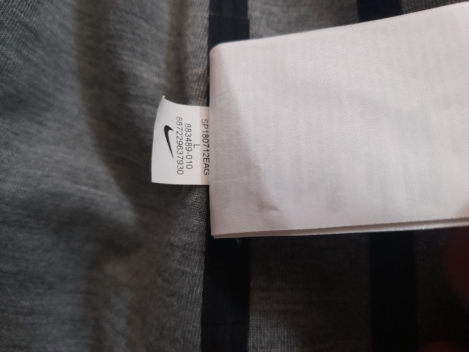 Nike tech дамско яке L размер.