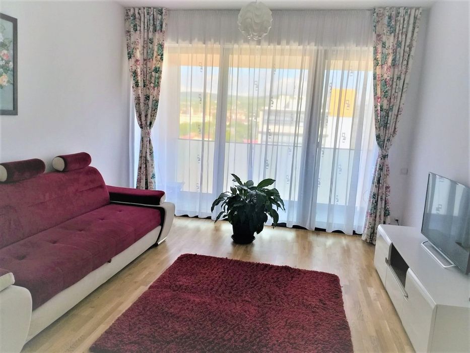Persoana fizica închiriez apartament 2 cam decomandate in ansamblul CBC Mărăști
