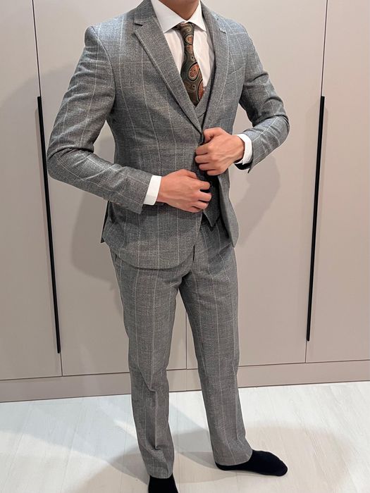 Продам костюм, тройка