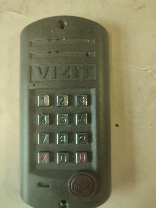 Вызывные панели видео домофона 300 серии бу.