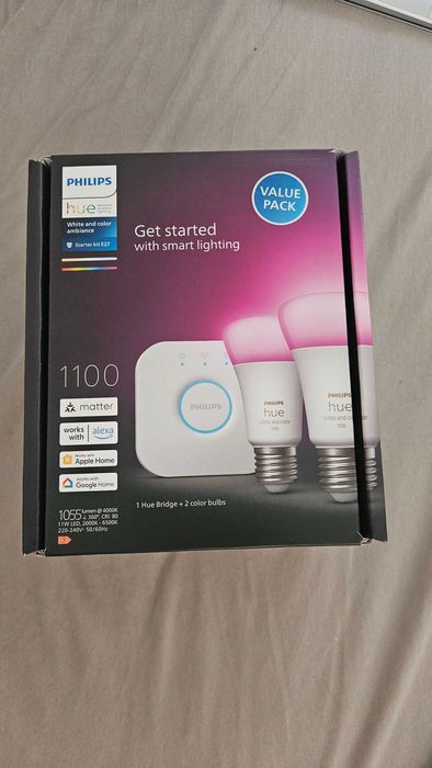 Set Philips Hue- 2 becuri si Bridge- NOU, sigilat