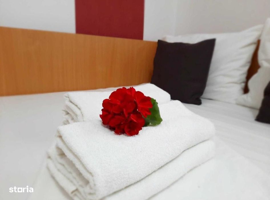 Direct proprietar–Casă 10camere|locuință+regim hotelier|20min de plajă