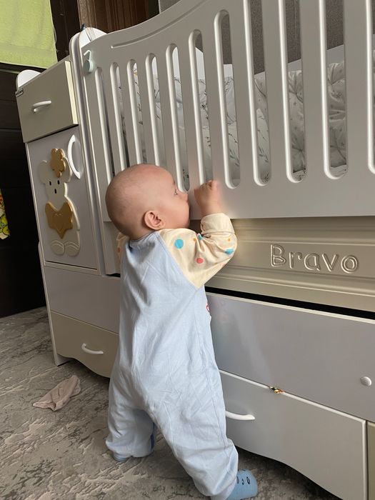 Детская кроватка