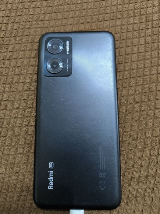 Телефон Xiaomi redmi 10 5G