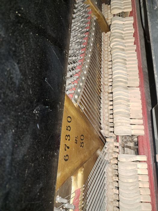 Pianino Красный Октябрь