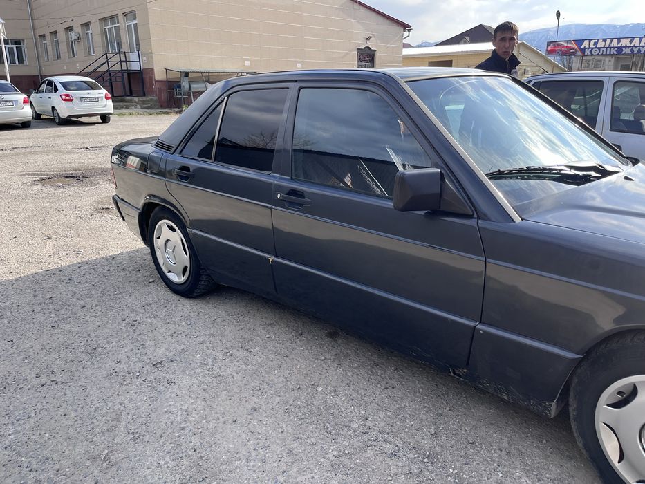 Мерседес 190 автомат